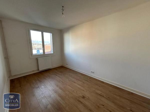 Appartement à louer 4 pièces 66.35m²