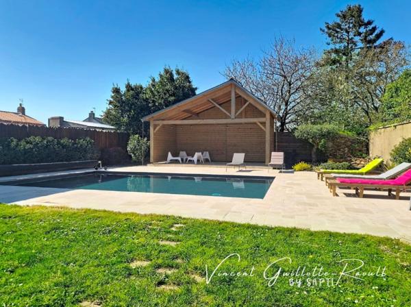 Maison d'exception 250m²-7 Pièces-Piscine