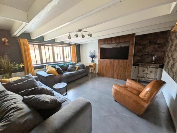 Maison d'exception 250m²-7 Pièces-Piscine