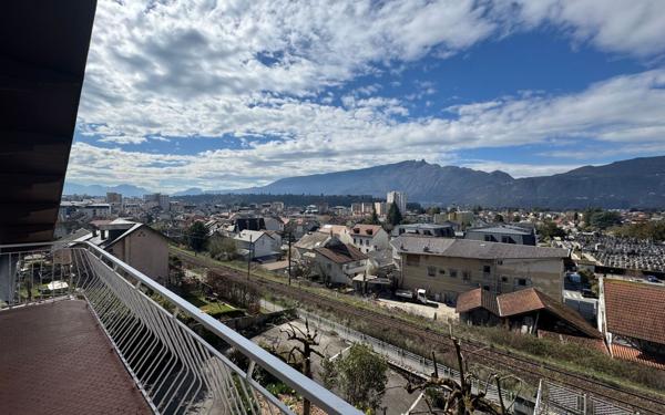 Appartement à vendre    3 pièces • 100,19 m2 Aix-les-Bains