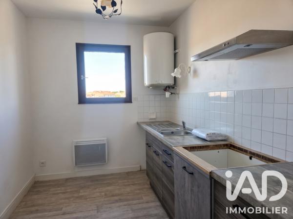 Location appartement 3 pièces 51 m² Rouillac