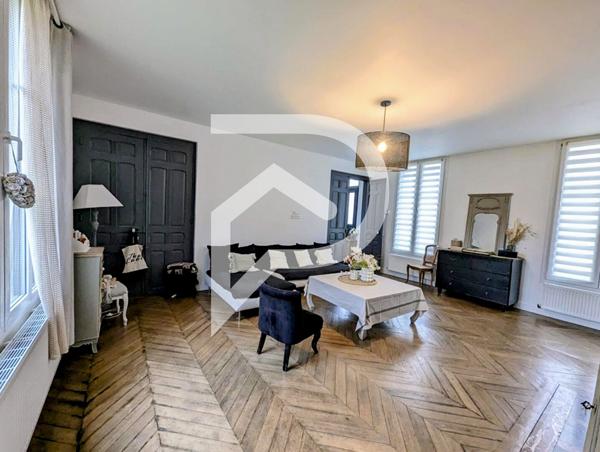 Maison 10 pièces 307 m2