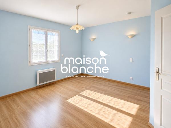 Maison plain-pied à vendre, 2 pièces - Civray 86400