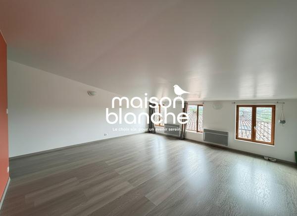 Appartement à louer, 3 pièces - Saint-Maixent-l'École 79400