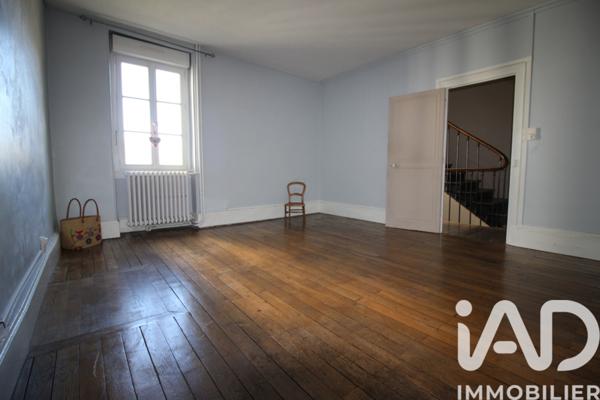 Maison à vendre 7 pièces 203,59 m² Nevers