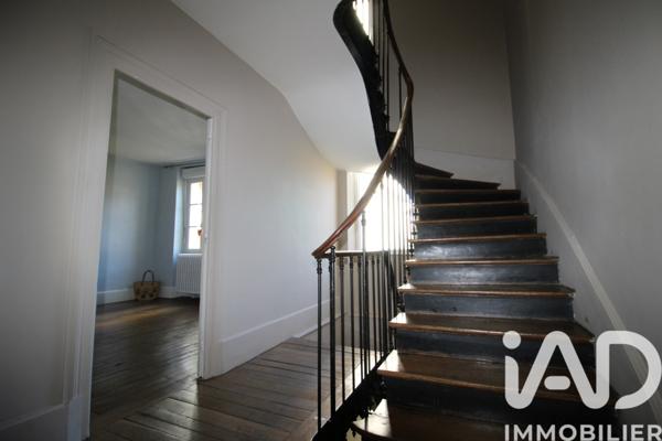 Maison à vendre 7 pièces 203,59 m² Nevers