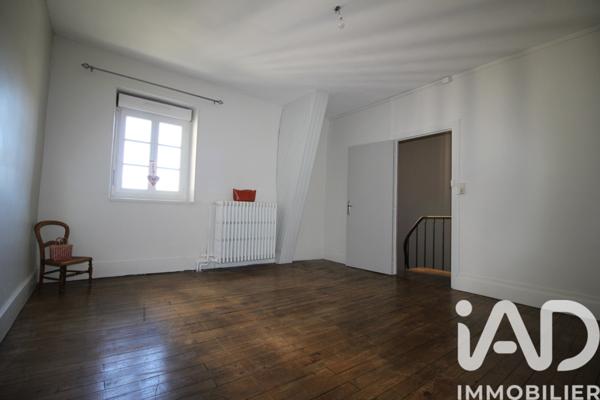 Maison à vendre 7 pièces 203,59 m² Nevers