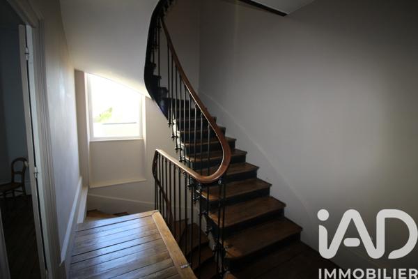 Maison à vendre 7 pièces 203,59 m² Nevers