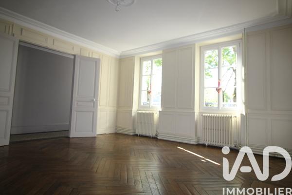 Maison à vendre 7 pièces 203,59 m² Nevers