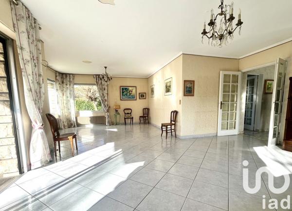 House for sale 5 rooms 115 m² Morangis