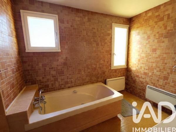 Maison à vendre 5 pièces 200 m² Nîmes