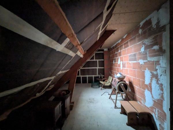 SÉGLIEN JOLIE MAISON EN REZ DE CHAUSSEE SURELEVE AVEC VIE DE PLAIN PIED DE 95 M² ENVIRON 4 PIÈCES PARCELLE DE 800M² ENVIRON