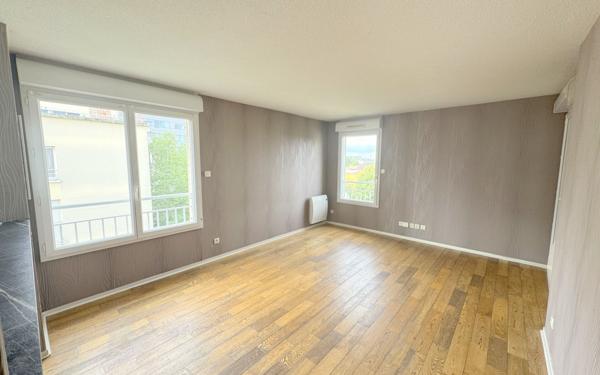Appartement à vendre    4 pièces •  Bobigny