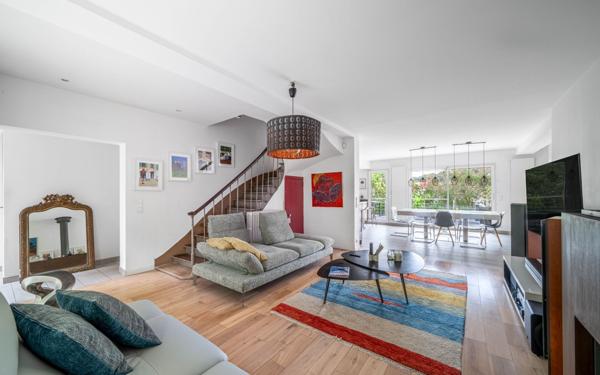 Maison à vendre    7 pièces • 190 m2 Chaville