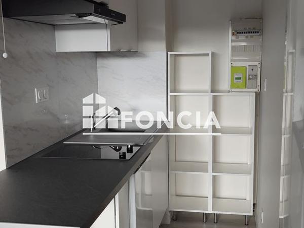 Location Studio 21.09 m² - 52 RUE APPOLINE Saint Martin De Boulogne 62280