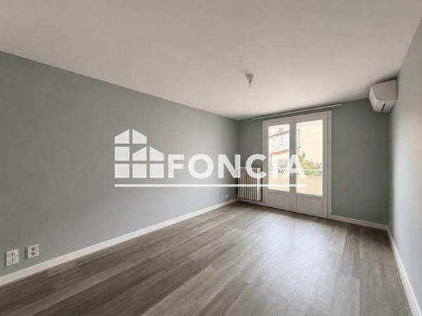 Location Appartement 3 pièces 81.15 m² - 74 RUE SALVAN DE SALIES Albi 81000