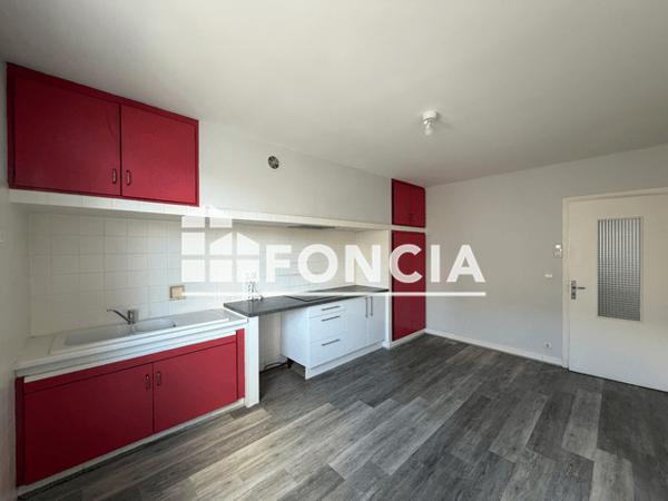 Location Appartement 3 pièces 81.15 m² - 74 RUE SALVAN DE SALIES Albi 81000