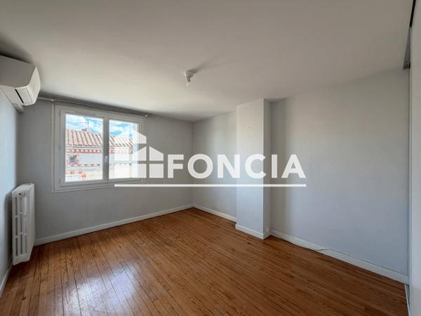 Location Appartement 3 pièces 81.15 m² - 74 RUE SALVAN DE SALIES Albi 81000