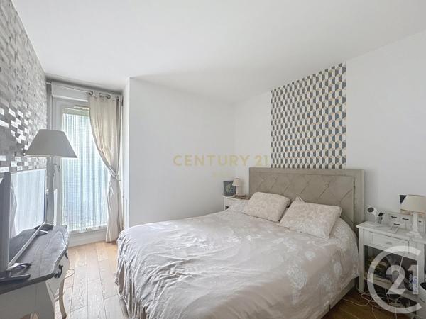 Appartement F4 à vendre  4 pièces - 79,35 m2 NOISY LE GRAND - 93