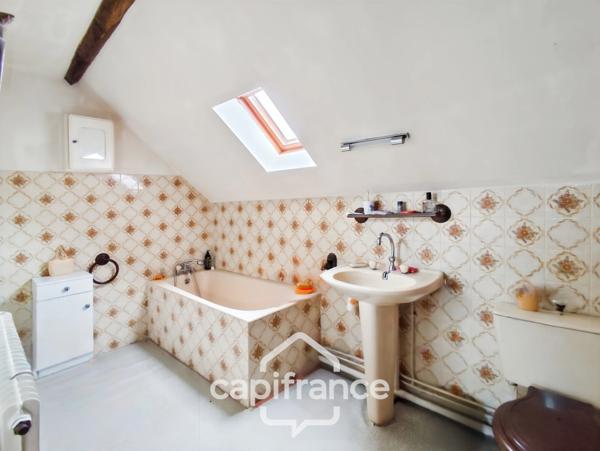 Maison à vendre 5 pièces VANCE (72)  -  terrain de 3484 M²  -
