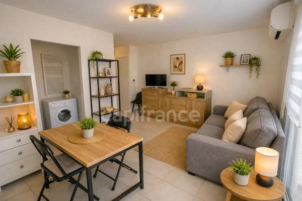 Sélection Privée Capifrance : studio rare au dernier étage avec terrasse et garage fermé.