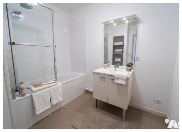 Appartement de type 3 de 69.49 m² Avec terrasse de 17 m² et stationnement sécurisé