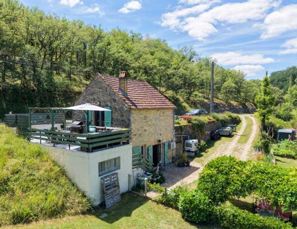 Maison ancienne - Gourdon Exclusivité Secteur Gourdon - Agréable Maison bien entretenue sur 1795 m2 avec terrasse et vue sur lac