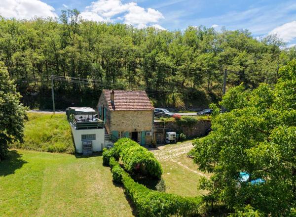 Maison ancienne - Gourdon Exclusivité Secteur Gourdon - Agréable Maison bien entretenue sur 1795 m2 avec terrasse et vue sur lac