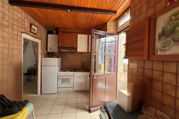 A VENDRE NANTES/CENTRE VILLE APPARTEMENT 2 CHAMBRES AVEC SON JARDIN PRIVATIF