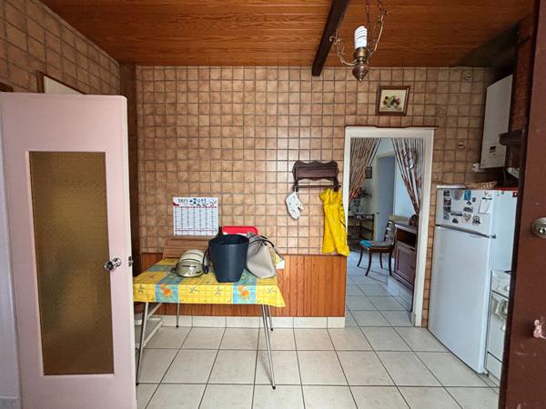 A VENDRE NANTES/CENTRE VILLE APPARTEMENT 2 CHAMBRES AVEC SON JARDIN PRIVATIF