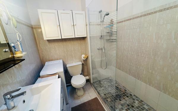 Appartement à vendre    3 pièces • 52,21 m2 Six-Fours-les-Plages