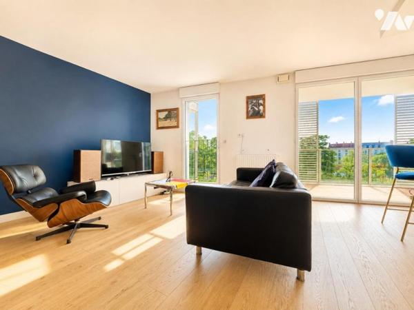 NANTES CENTRE Feydeau - Appartement T4 90m² avec terrasses et garage.  