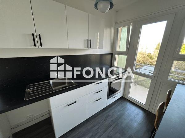 Location Appartement 4 pièces 78 m² - 45 Rue Wauthier Saint Germain En Laye 78100