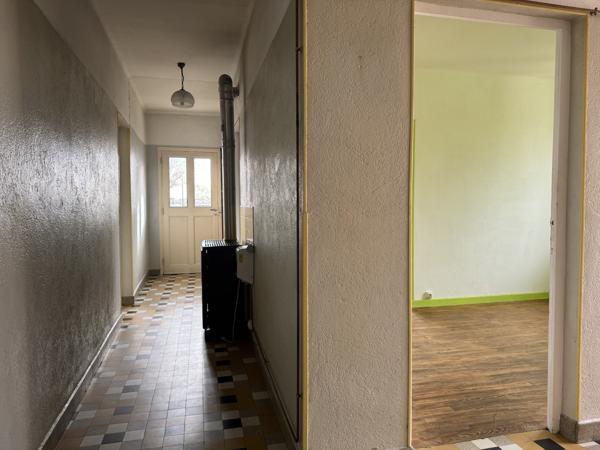 Aubenas (07200) Belle Bâtisse des Années 50 / Immeuble de Rapport