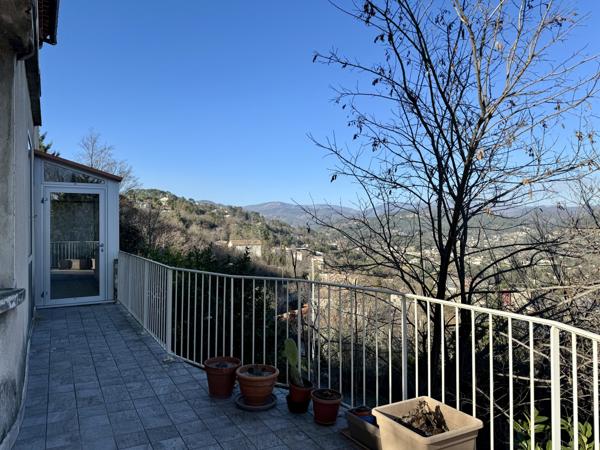 Aubenas (07200) Belle Bâtisse des Années 50 / Immeuble de Rapport