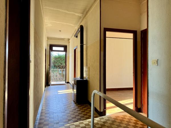 Aubenas (07200) Belle Bâtisse des Années 50 / Immeuble de Rapport