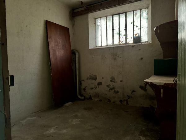 Aubenas (07200) Belle Bâtisse des Années 50 / Immeuble de Rapport