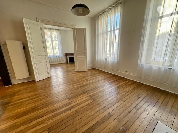 Très beau 3 pièces de caractère à NANCY!