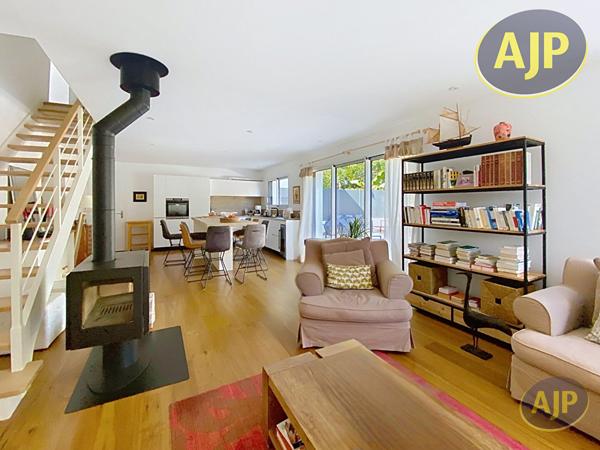 Maison à vendre Carquefou - 7 pièces, 142m² avec 4 chambre(s) à 728 000€ - AJP Immobilier Carquefou