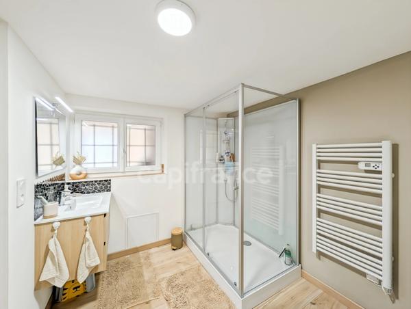 Maison à vendre 9 pièces (71) 3 minutes de Givry 184 m² 2 garages 2 dépendances piscine terrain de 1800 m²
