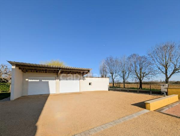 Maison à vendre 9 pièces (71) 3 minutes de Givry 184 m² 2 garages 2 dépendances piscine terrain de 1800 m²