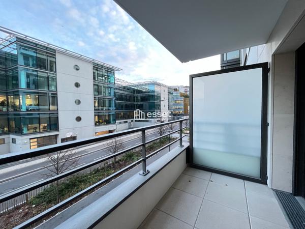 Location Appartement 3 pièces 76.88 m² - Courbevoie 92400