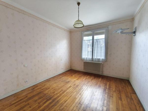 maison située dans le centre de Combourg