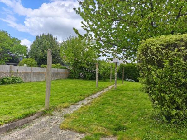 maison située dans le centre de Combourg
