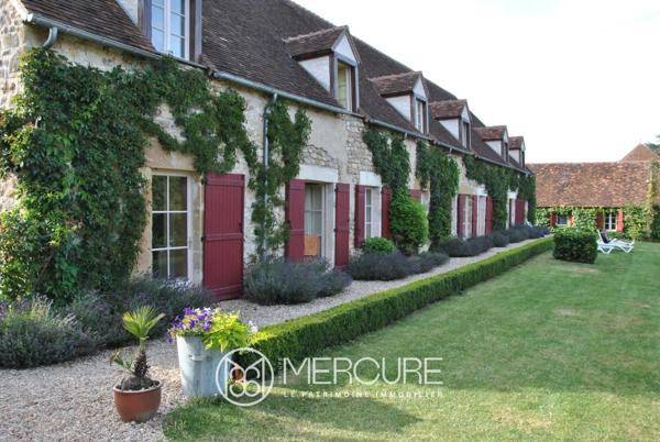 Propriété à Coulonges-les-Hérolles