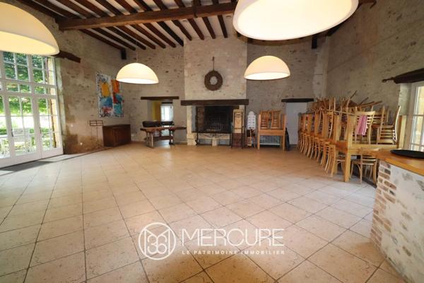 Propriété à Coulonges-les-Hérolles