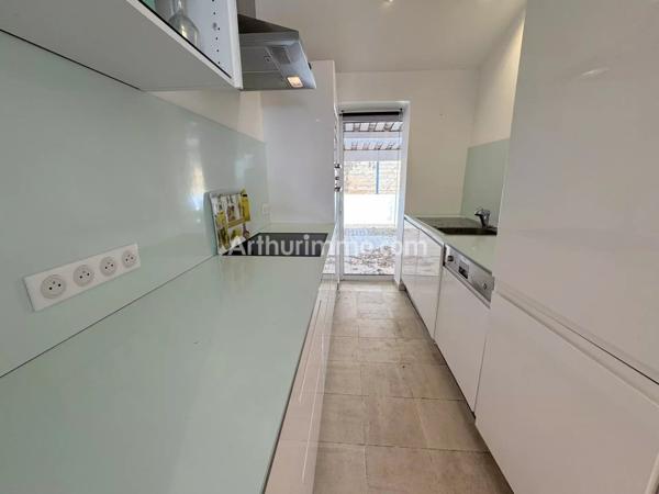 Vente                                                      Maison
                        
                     3 pièces                      47 m2                     à Grimaud
