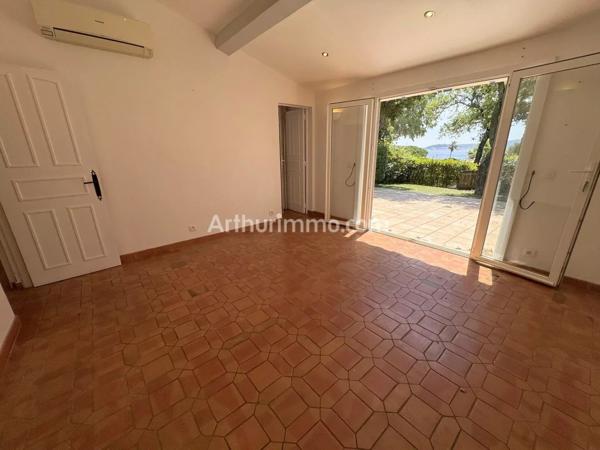 Vente                                                      Maison
                        
                     3 pièces                      47 m2                     à Grimaud