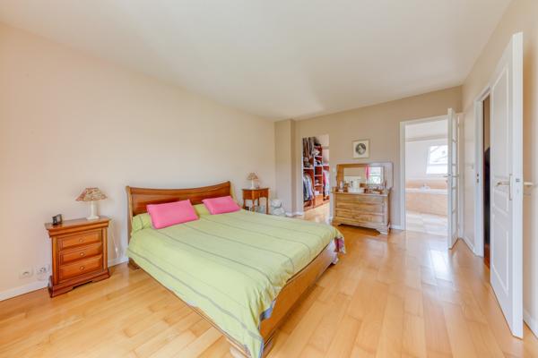 Igny (91430) MAISON 186m2 - 5 CHAMBRES - BEAU TERRAIN - QUARTIER DE LA FERME IGNY