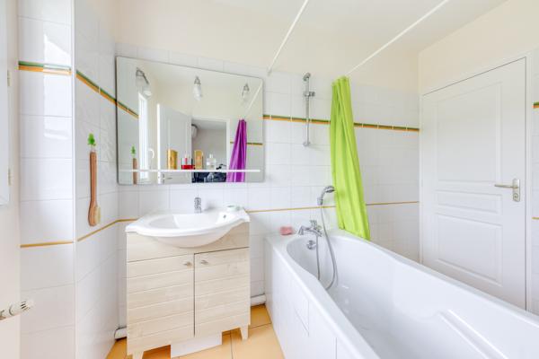 Igny (91430) MAISON 186m2 - 5 CHAMBRES - BEAU TERRAIN - QUARTIER DE LA FERME IGNY